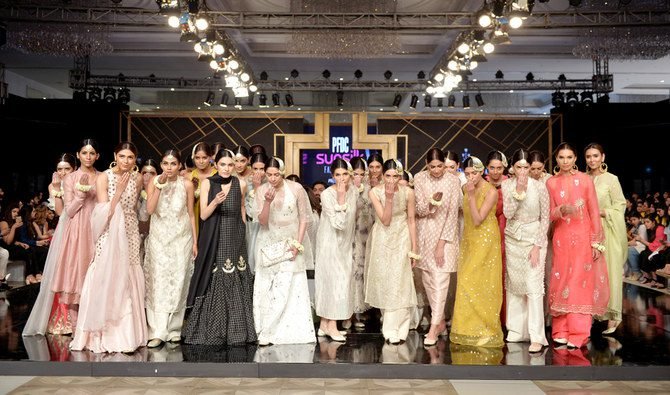 Pakistani fashion trends 2024